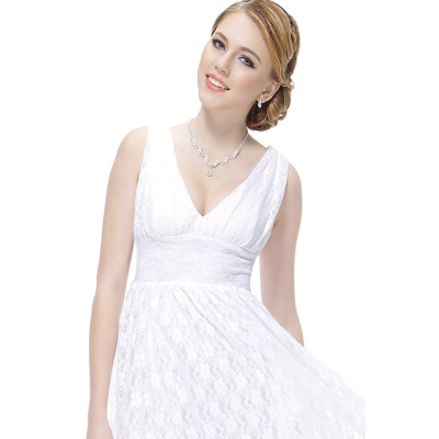 Bílé krajkové koktejlové šaty Ever Pretty