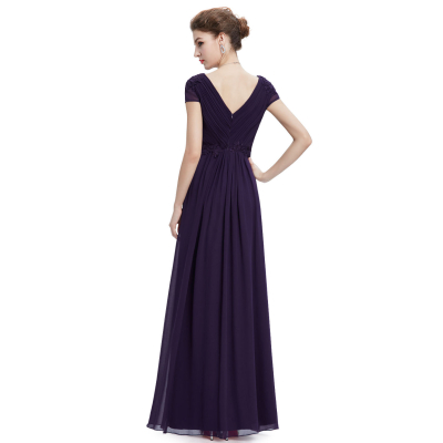 Dlouhé fialové šaty s krátkými rukávy